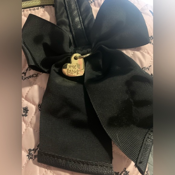 Betsy Johnson overnight bag - Picture 3 of 5